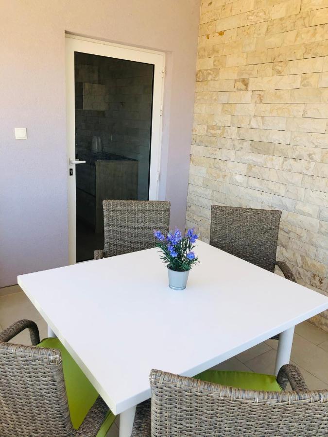 Lavanda Centar Vir Exterior foto
